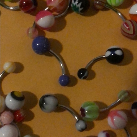 Lot of belly button rings unknown material - Picture 3 of 3